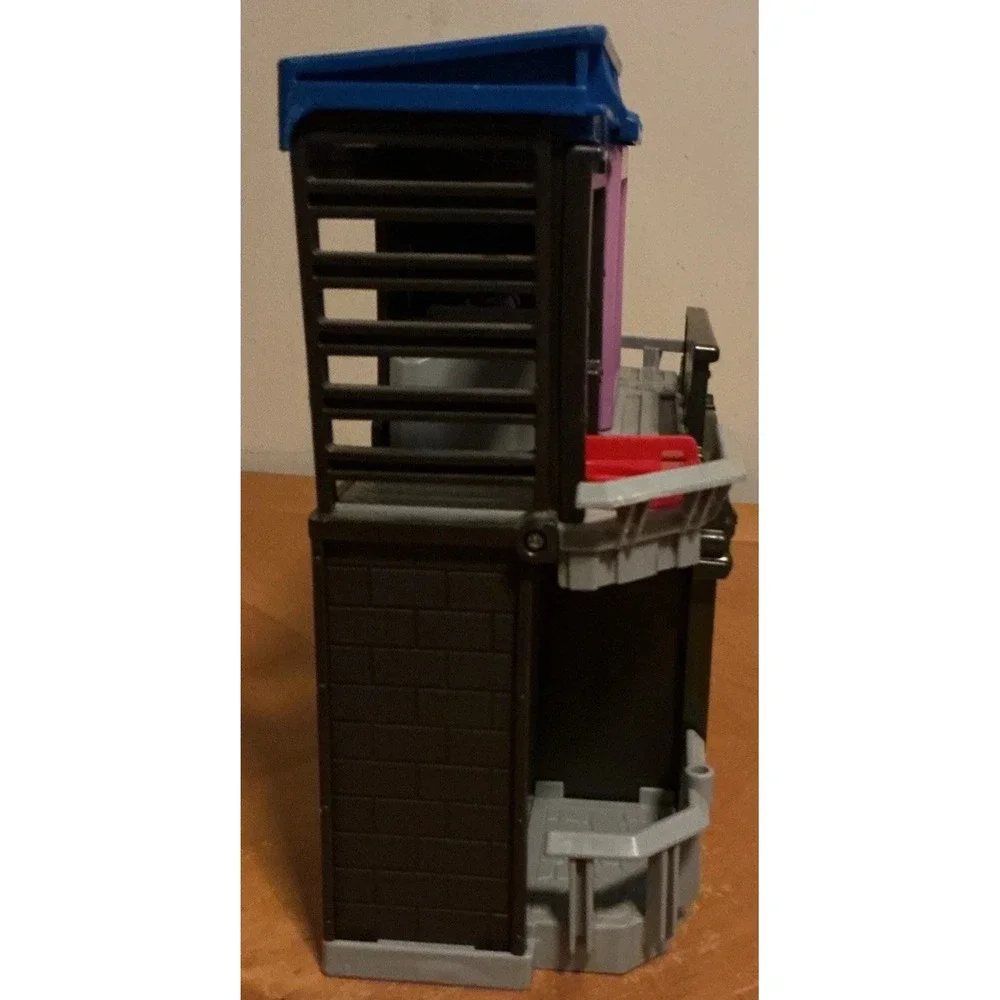 Imaginext DC Gotham City Jail Batman Playset Fisher‎ Price, Missing Doors